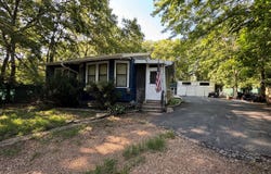 814 SE 14th ST, Topeka, KS 66607