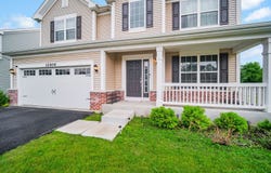 12404 S Blue Water Parkway, Plainfield, IL 60585