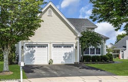 7 Woodlake Court, Barnegat, NJ 08005