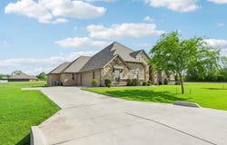 100 Pack Saddle Trail, Weatherford, TX 76088