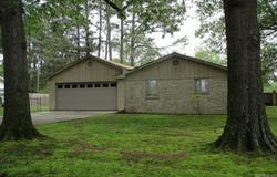 1210 W 16TH, Stuttgart, AR 72160