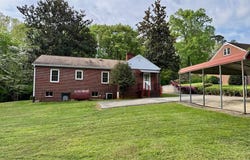 516 Berry Street, Chase City, VA 23924