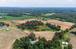 123 Paulton Road, Pittsburg, IL 62974