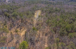 8 Irvington Road, White Stone, VA 22578