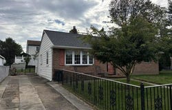 420 WINDSOR Drive, BELLMAWR, NJ 08031