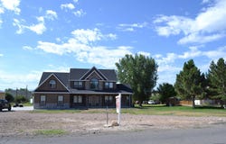 1709 Mountain View Dr, Lyman, WY 82937