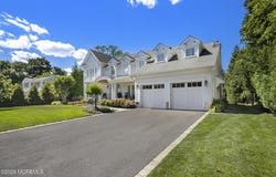 8 Holly Tree Lane, Rumson, NJ 07760