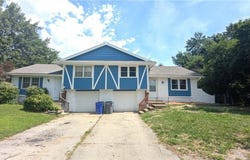 722 S CENTRAL Street, Olathe, KS 66061