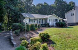 8921 Harpers Grove Lane, Clemmons, NC 27012