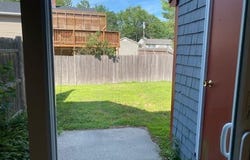 55 Munroe Lane, Topsham, ME 04086