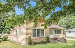 1106 22nd Street, Manistee, MI 49660