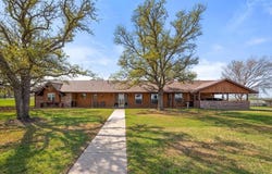 911 Mcvoid Road, Springtown, TX 76082