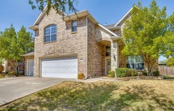 916 Sequoia Way, Saginaw, TX 76131