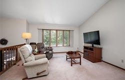 13622 Knox Drive, Burnsville, MN 55337