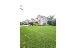 10 Montclair Drive, Cary, IL 60013