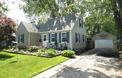 6 Poplar Street, Three Oaks, MI 49128