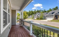 200 Leyland Circle, Hendersonville, NC 28792