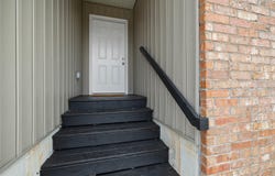 805-807 W Windmill Drive, Ozark, MO 65721