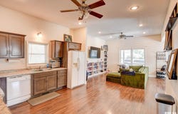 1015 W England Street, Taylorville, IL 62568