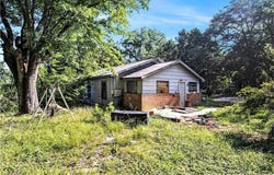 1499 E Tugalo Street, Toccoa, GA 30577