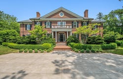 1995 San Lu Rae Drive SE, East Grand Rapids, MI 49506