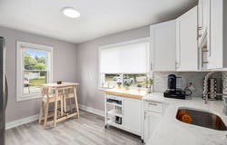 1018 S Stephenson Highway, Royal Oak, MI 48067