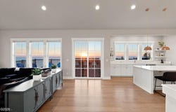 1100 NE Marmoris Avenue, Depoe Bay, OR 97341