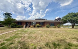 1020 Dixie Trail, Williamston, NC 27892
