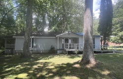 1028 Kennedy Rd, Jamestown, TN 38556