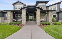 9533 Otchipwe Avenue N, Stillwater Twp, MN 55082