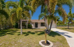 207 SW Bridgeport Drive, Port Saint Lucie, FL 34953