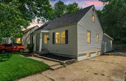 3724 Gordon Avenue, St John, MO 63114