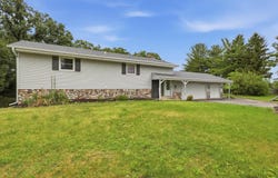 W362S10050 Lewin Ln, Eagle, WI 53119