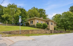 517 W Hickory Street, Neosho, MO 64850