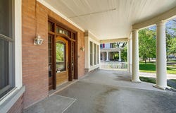 517 4th St, Boonville, MO 65233