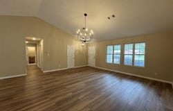 806 S 3rd St, Dardanelle, AR 72834