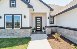 123 Bianca CIR, Del Valle, TX 78617