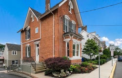 106 E STATE STREET, DOYLESTOWN, PA 18901