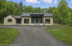 584 Acorn Hill Road, Olivebridge, NY 12461