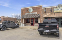 1 Public Square, Stockton, MO 65785