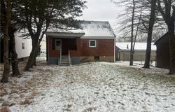 1020 Poe St, Vandergrift, PA 15690