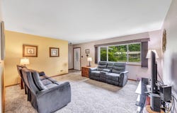 937 S Maiden Ln, Shawano, WI 54166