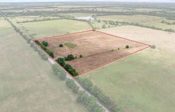 8486 County Road 1019, Wolfe City, TX 75496