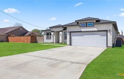 8511 Ventura Boulevard, Selma, TX 78154