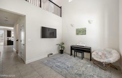 2138 Neuer Drive, Sparks, NV 89436