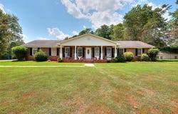 1605 Lake Lucerne Road SW, Lilburn, GA 30047