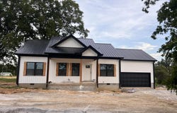 563 Heltsley Road, Elkton, KY 42220