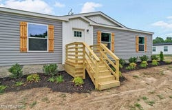 126 Pullman Ln, Oneida, TN 37841