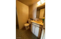 2240 Castleberry Lane, Las Vegas, NV 89156