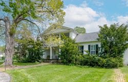 310 South Main Street, Versailles, KY 40383